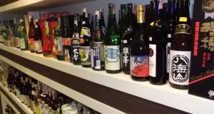 ブラジルで、「キリン」といえば日本酒!? ブラジルで日本酒といえば「東麒麟」というブランドがメジャーらしいです。 「Saque(サケ)」と呼ばれているので、”日本酒”でも"サケ・ジャポネース"でも…
