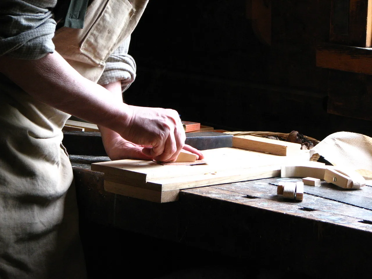 carpenter-1176380-1280x960