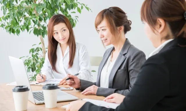 同意できる内容。 「働き方改革」って、なんだか捻じ曲げられて、究極にへんな方向に向かってる。誰得なんだろう。 労働市場の流動性を高めましょうよ。 この問題について詳しいわけでもないし、 論点が多すぎて語りきれないし、 何かを主張したいわけで…